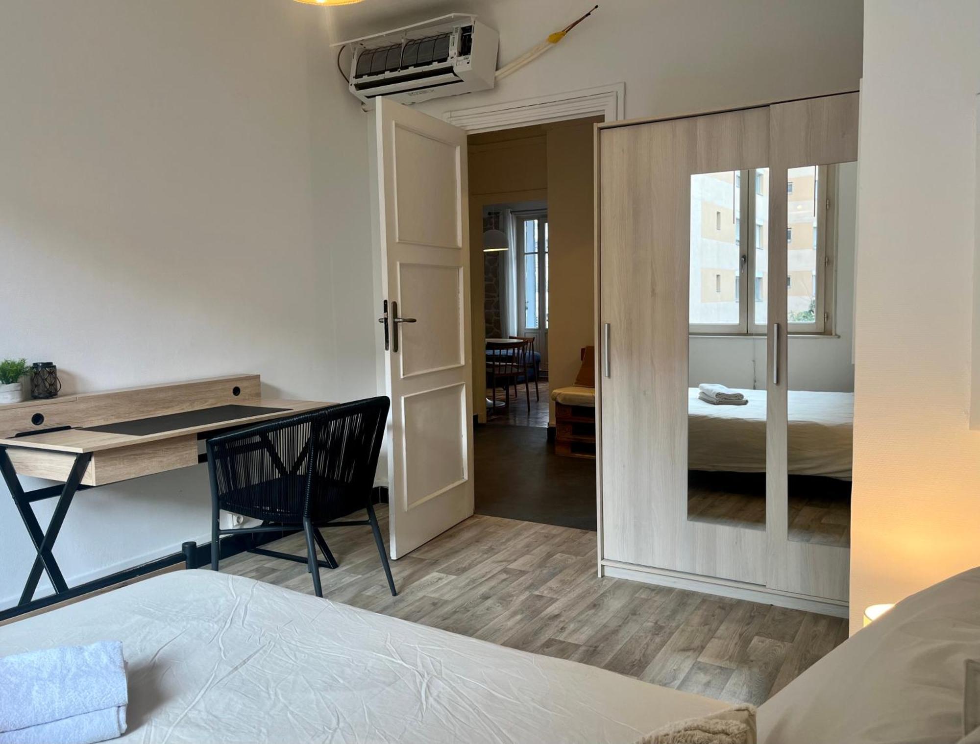 Suite Corneille Lyon Exterior photo